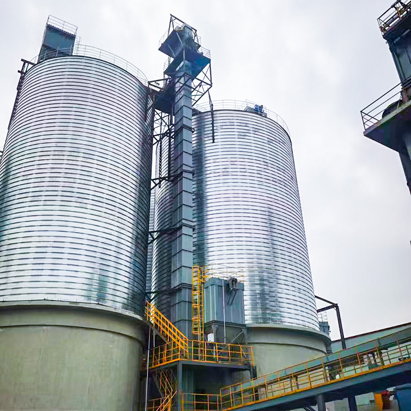 Ascenseur à godets TH